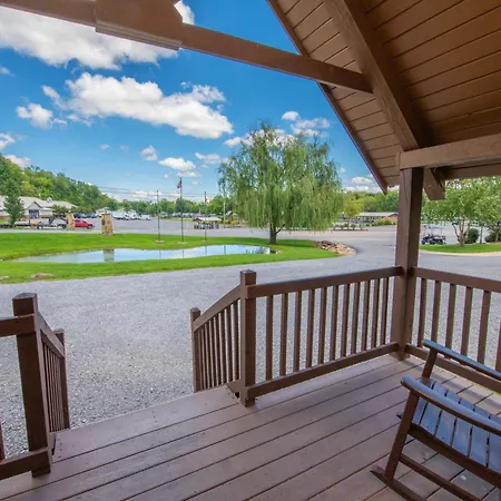 Sun Outdoors Pigeon Forge Villa Sevierville Exterior photo